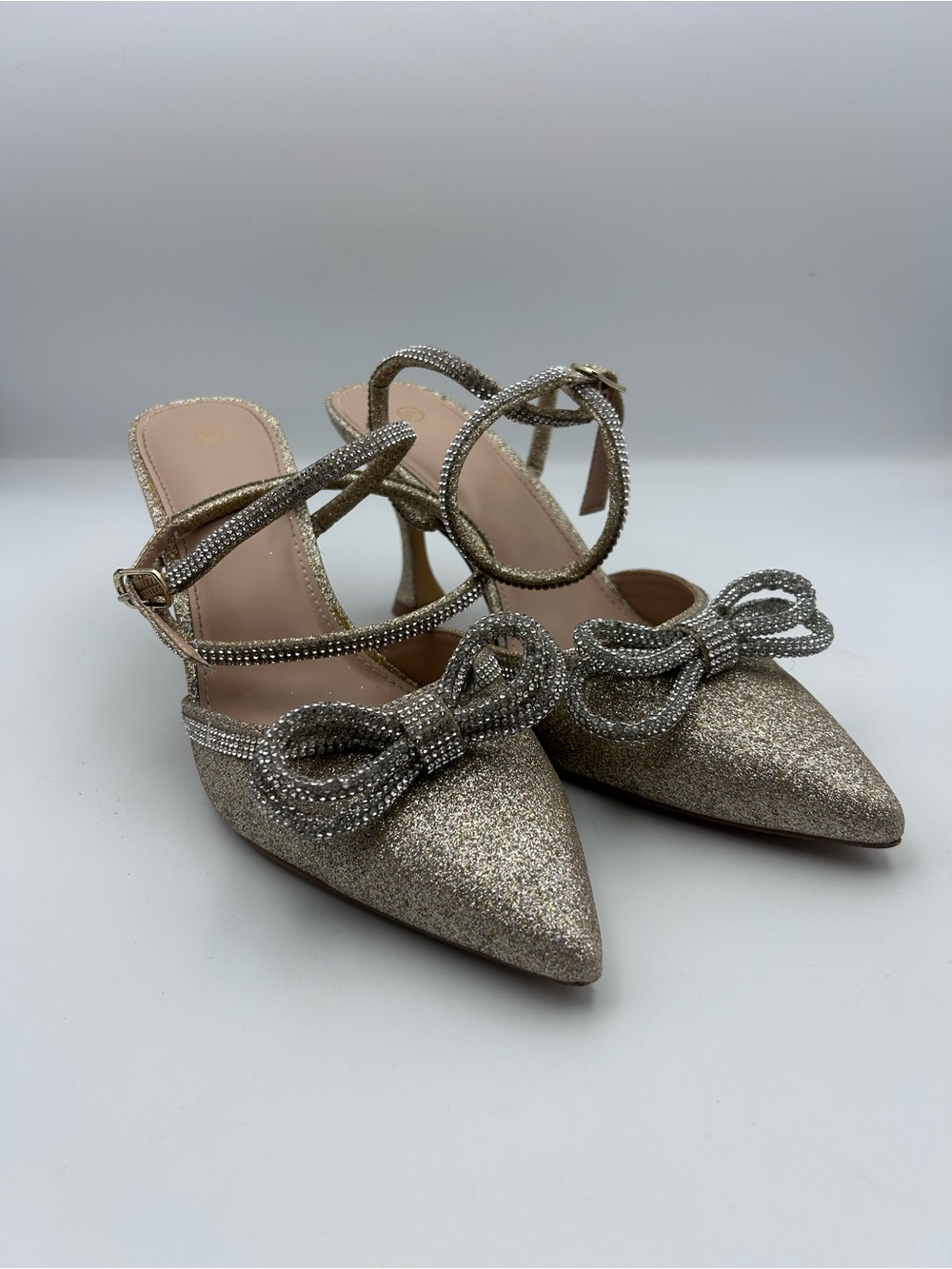 Sparkly Rhinestone Bow Heels – Women’s Size 9.5 – Champagne Gold Formal Shoes